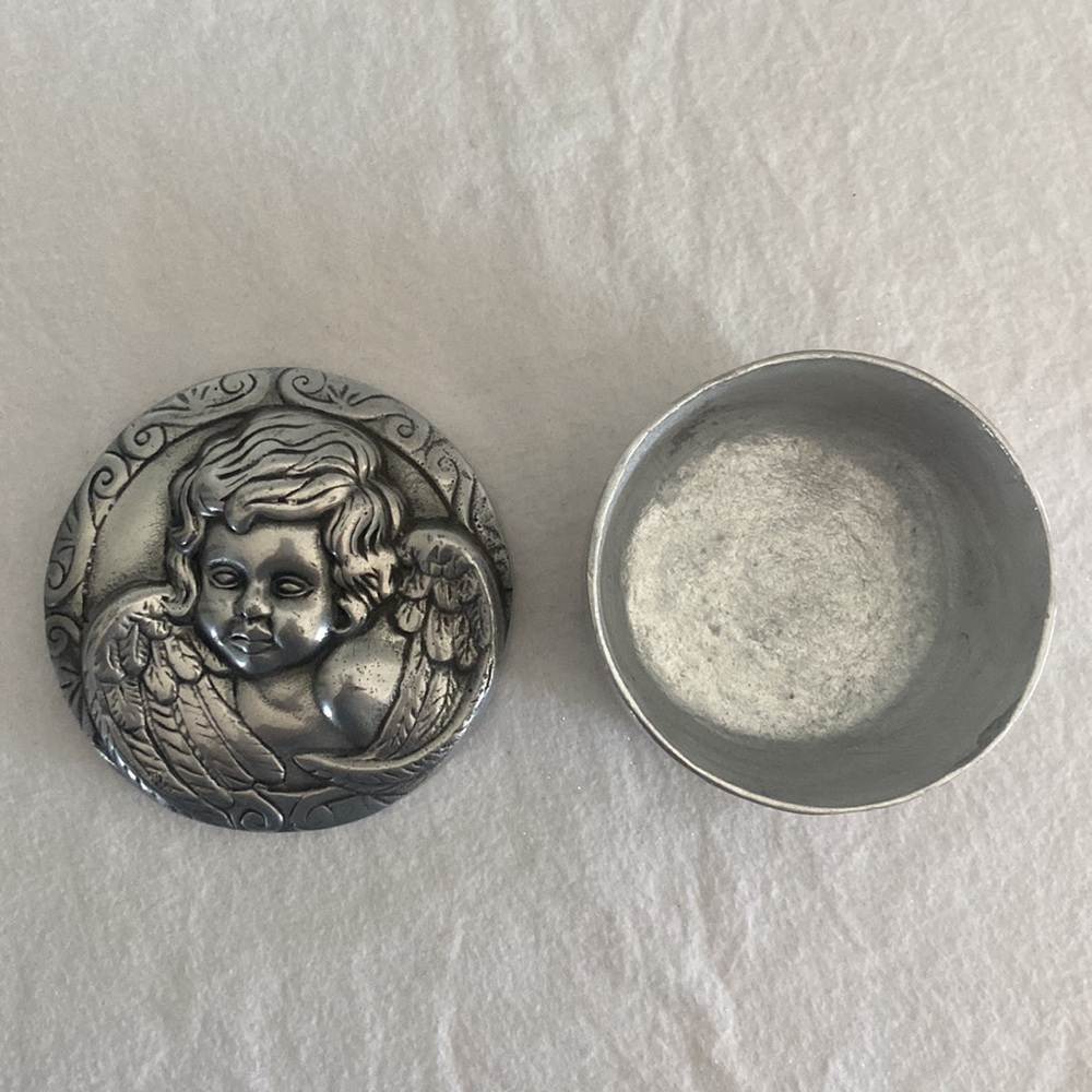 Angel Box - Picture 2 of 5